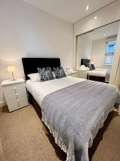 Superb 2Bed/2Bath Flat Waterloo London Appartement Buitenkant foto