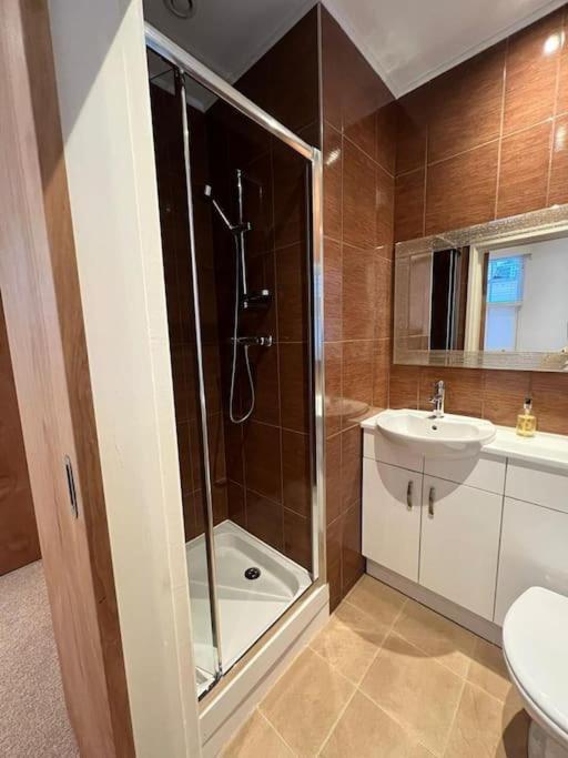 Superb 2Bed/2Bath Flat Waterloo London Appartement Buitenkant foto