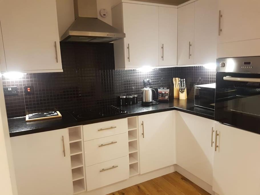 Superb 2Bed/2Bath Flat Waterloo London Appartement Buitenkant foto